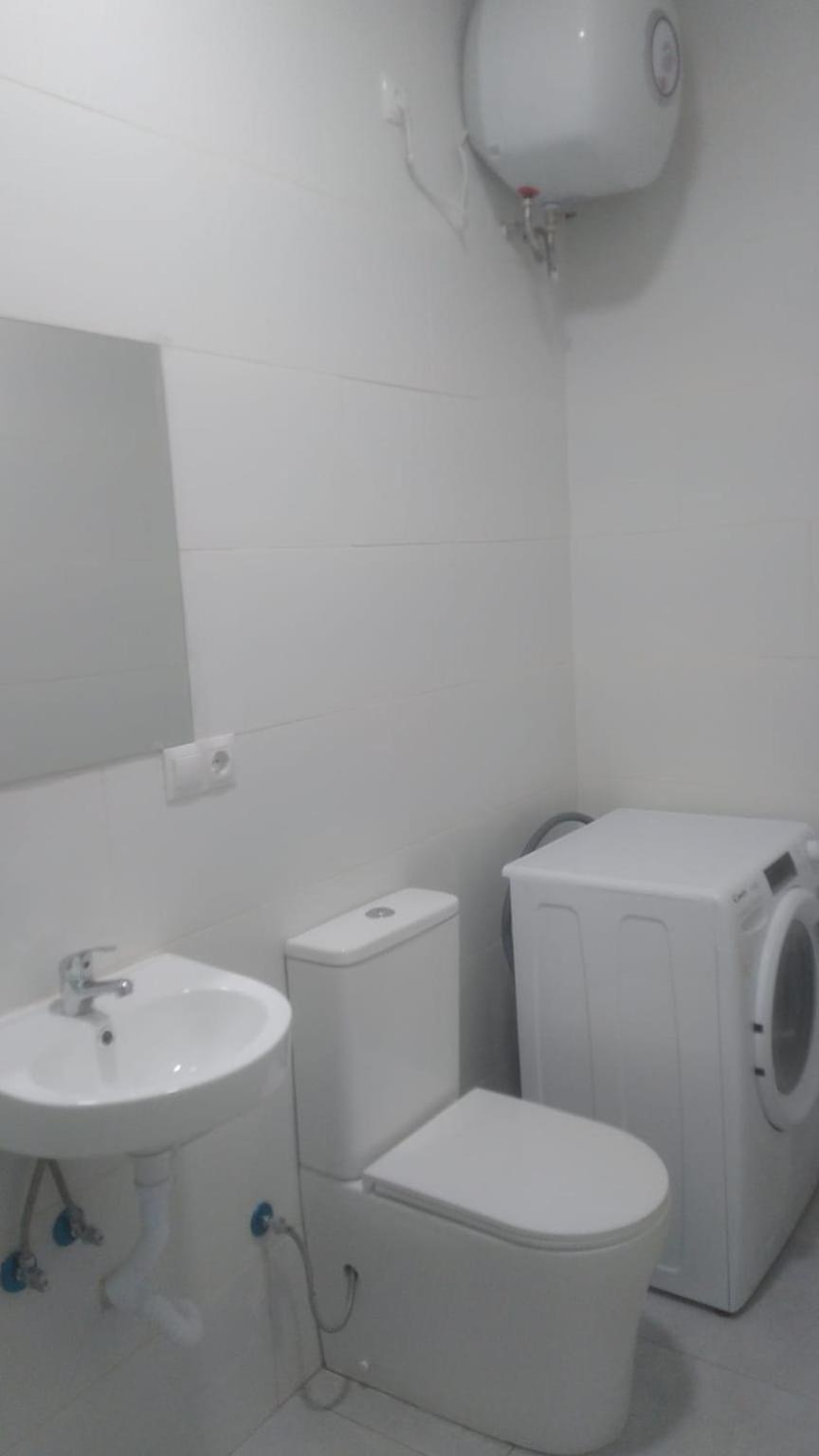 Estudio Encantador Cerca Del Carrefour Rosaleda 1 Malaga Zewnętrze zdjęcie